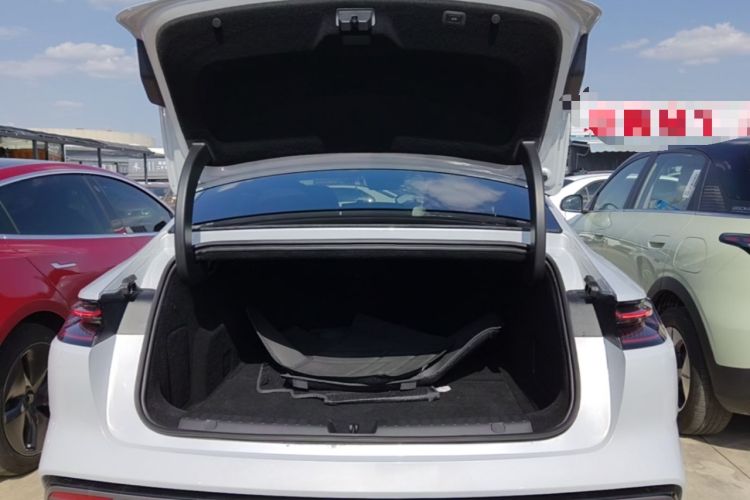 Used Geely Galaxy 8 2025 130km EM-i Flagship Edition Trunk