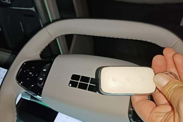 Used Geely Galaxy 8 2025 130km EM-P Starship Edition Vehicle Key