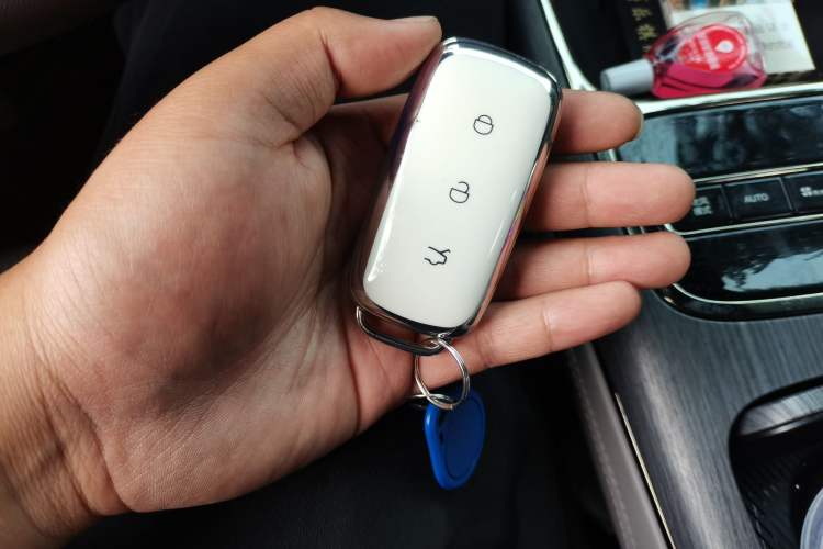 Used Geely Galaxy 8 2025 130km EM-i Flagship Edition Vehicle Key