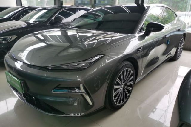 Used Geely Galaxy 8 2025 130km EM-i Flagship Edition