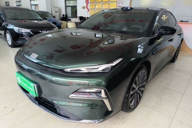 Used Geely Galaxy 8 2025 130km EM-P Starship Edition