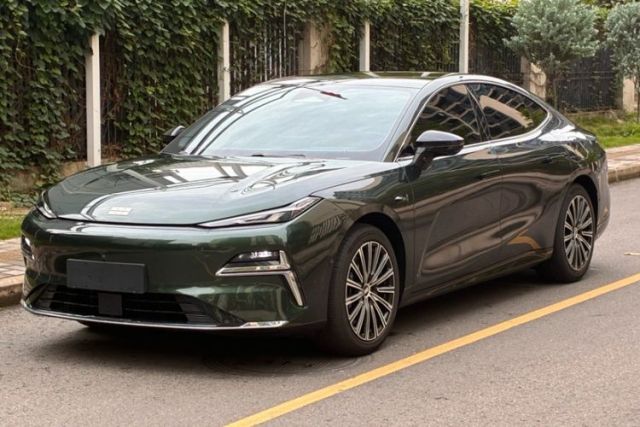 Used Geely Galaxy 8 2025 130km EM-i Flagship Edition