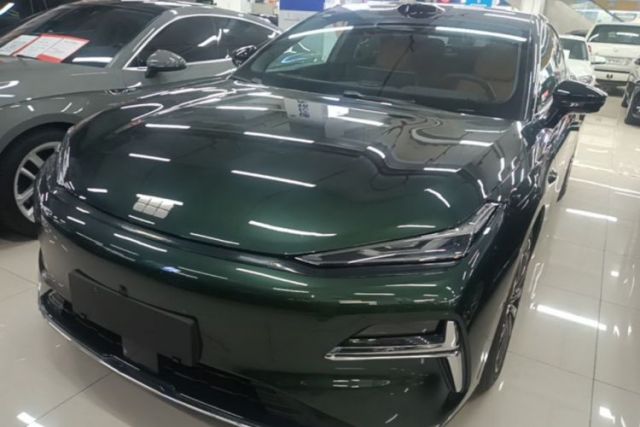 Used Geely Galaxy 8 2025 130km EM-P Starship Edition