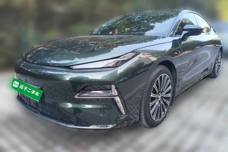 Geely Galaxy 8 2025 130km EM-i Flagship Edition