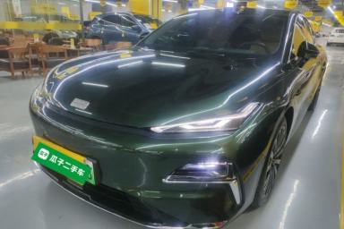 Used Geely Galaxy 8 2025 130km EM-P Starship Edition