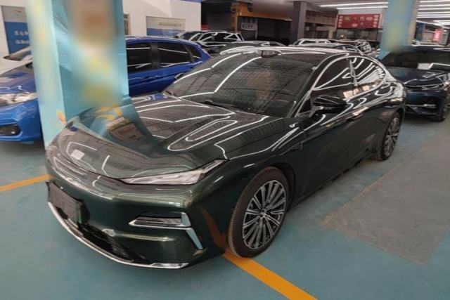 Used Geely Galaxy 8 2025 130km EM-P Starship Edition