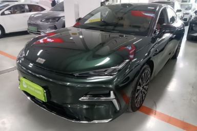 Used Geely Galaxy 8 2025 130km EM-P Starship Edition