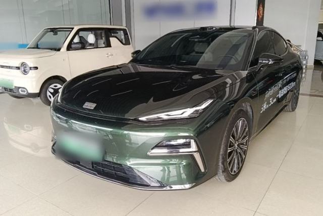Used Geely Galaxy 8 2025 130km EM-P Starship Edition