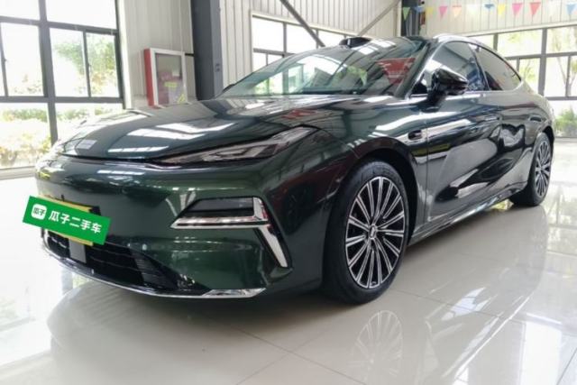 Used Geely Galaxy 8 2025 130km EM-P Starship Edition