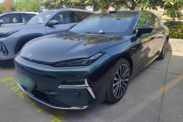 Geely Galaxy 8 2025 130km EM-P Starship Edition