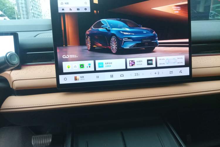 Used Geely Galaxy 8 2025 130km EM-i Flagship Edition Audio And AC Panel