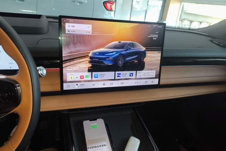 Used Geely Galaxy 8 2025 130km EM-P Starship Edition Audio And AC Panel