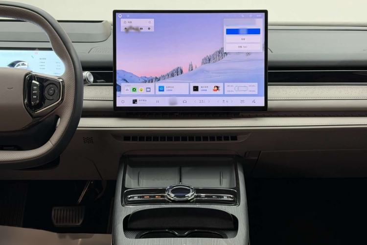 Used Geely Galaxy 8 2025 130km EM-P Starship Edition Audio And AC Panel