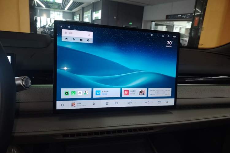 Used Geely Galaxy 8 2025 130km EM-i Flagship Edition Audio And AC Panel