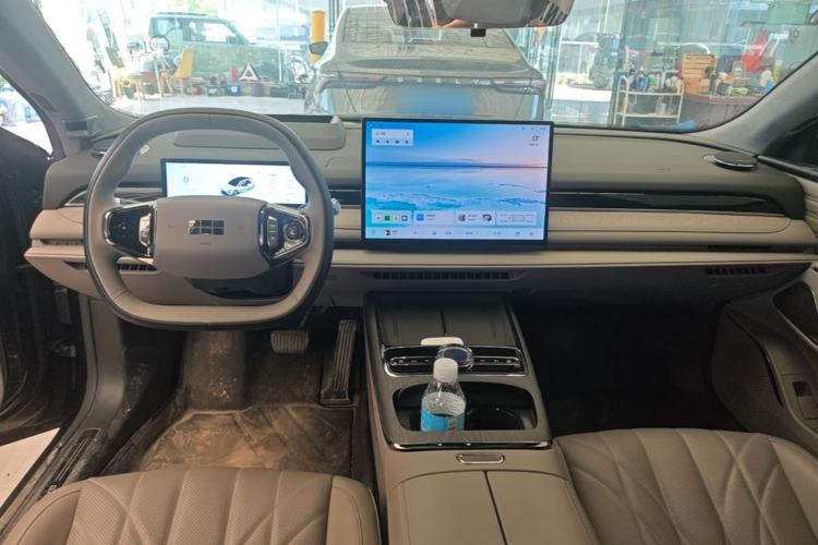 Used Geely Galaxy 8 2025 130km EM-P Starship Edition Center Console