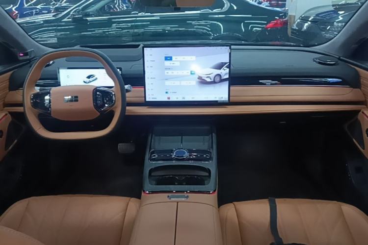 Used Geely Galaxy 8 2025 130km EM-P Starship Edition Center Console