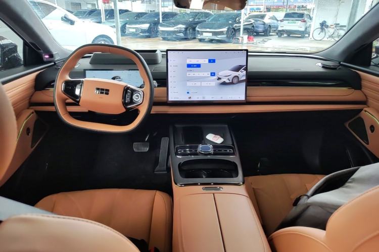Used Geely Galaxy 8 2025 130km EM-P Starship Edition Center Console