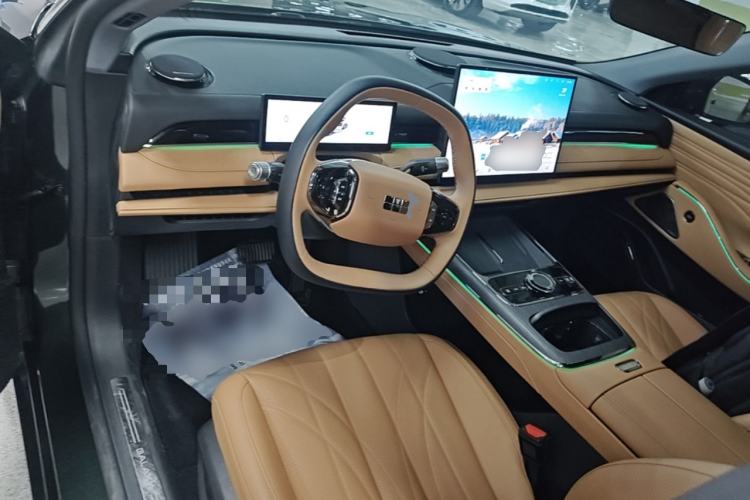 Used Geely Galaxy 8 2025 130km EM-i Deluxe Edition Center Console