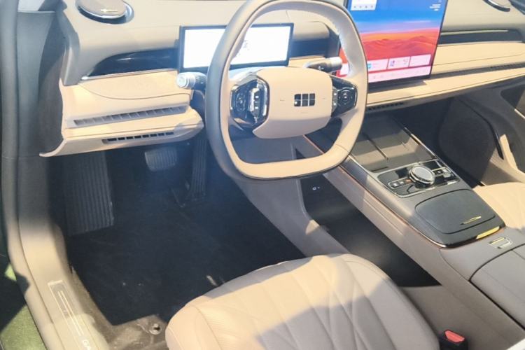 Used Geely Galaxy 8 2025 130km EM-P Starship Edition Center Console