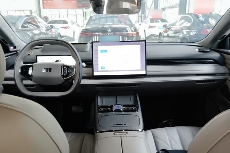 Used Geely Galaxy 8 2025 130km EM-P Starship Edition Center Console