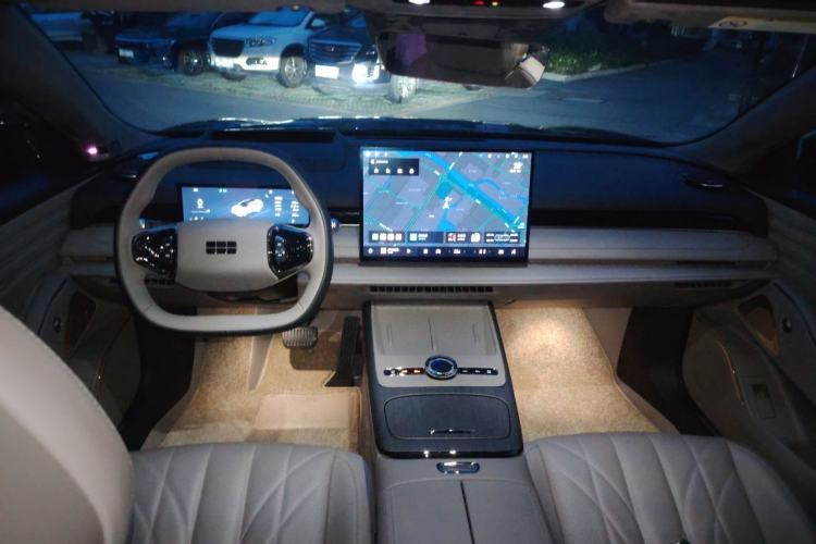 Used Geely Galaxy 8 2025 130km EM-P Starship Edition Center Console