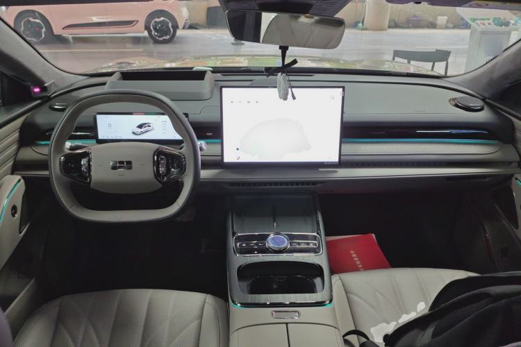 Used Geely Galaxy 8 2025 130km EM-P Starship Edition Center Console