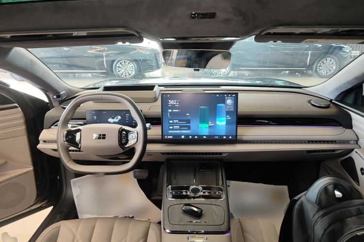 Used Geely Galaxy 8 2025 130km EM-P Starship Edition Center Console