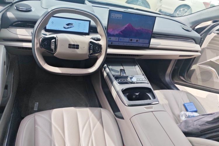 Used Geely Galaxy 8 2025 130km EM-P Starship Edition Center Console