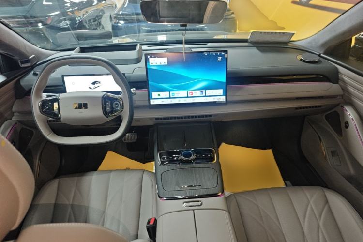 Used Geely Galaxy 8 2025 130km EM-P Starship Edition Center Console