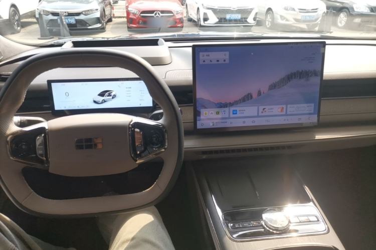 Used Geely Galaxy 8 2025 130km EM-P Starship Edition Center Console