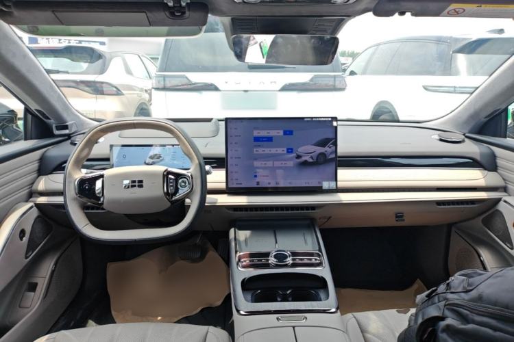 Used Geely Galaxy 8 2025 130km EM-P Starship Edition Center Console
