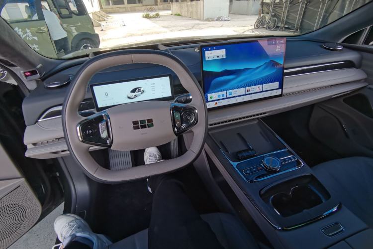 Used Geely Galaxy 8 2025 130km EM-P Starship Edition Center Console