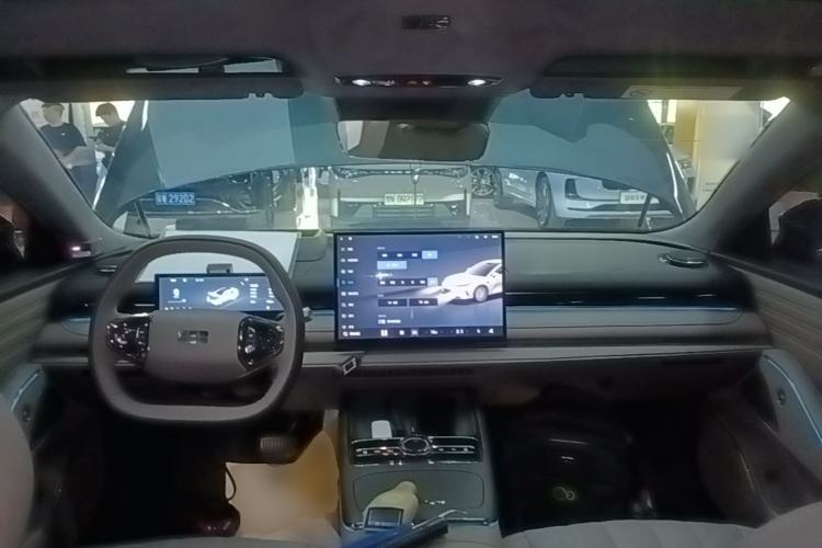 Used Geely Galaxy 8 2025 130km EM-P Starship Edition Center Console