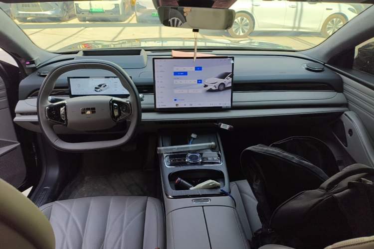 Used Geely Galaxy 8 2025 130km EM-P Starship Edition Center Console