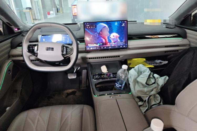 Used Geely Galaxy 8 2025 130km EM-P Starship Edition Center Console