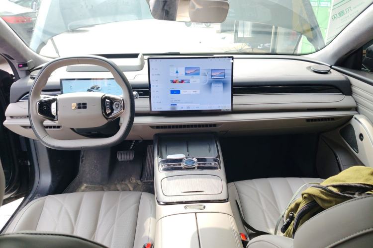 Used Geely Galaxy 8 2025 130km EM-P Starship Edition Center Console