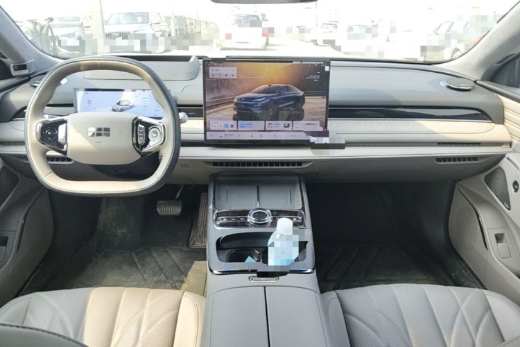 Used Geely Galaxy 8 2025 130km EM-P Starship Edition Center Console