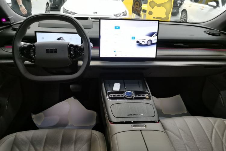 Used Geely Galaxy 8 2025 130km EM-P Starship Edition Center Console