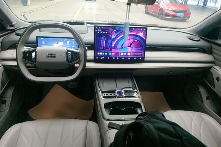 Used Geely Galaxy 8 2025 130km EM-P Starship Edition Center Console