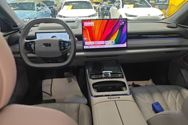 Used Geely Galaxy 8 2025 130km EM-P Starship Edition Center Console