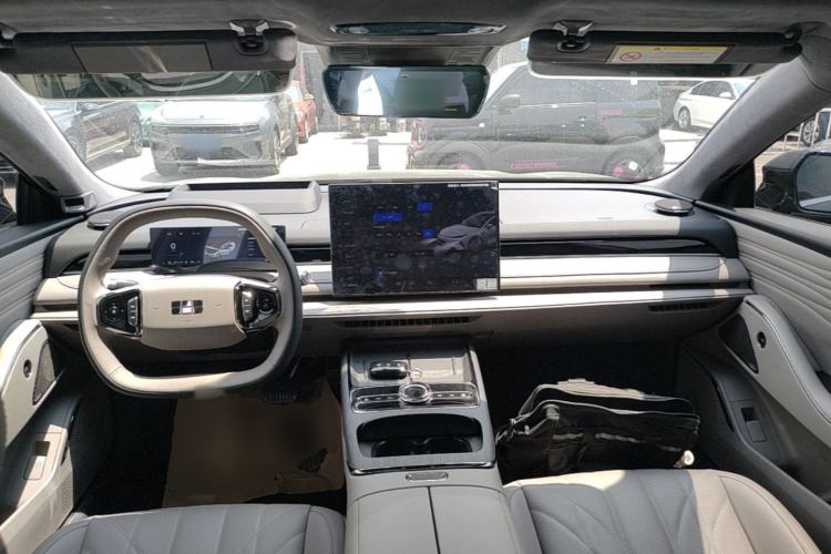 Used Geely Galaxy 8 2025 130km EM-P Starship Edition Center Console