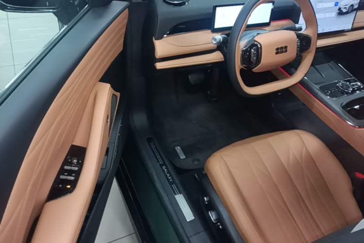 Used Geely Galaxy 8 2025 130km EM-P Starship Edition Driver Seat
