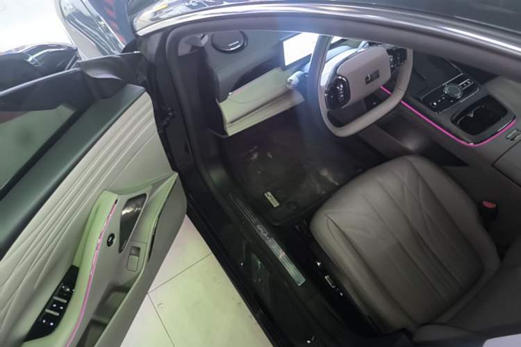 Used Geely Galaxy 8 2025 130km EM-P Starship Edition Driver Seat