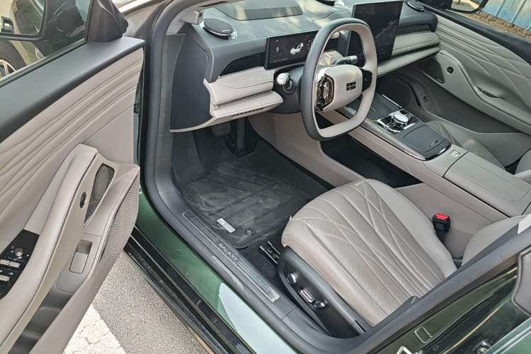 Used Geely Galaxy 8 2025 130km EM-P Starship Edition Driver Seat
