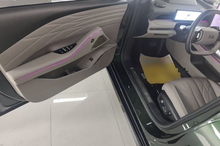 Used Geely Galaxy 8 2025 130km EM-P Starship Edition Driver Seat