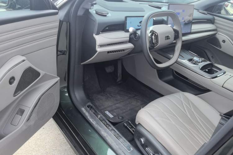 Used Geely Galaxy 8 2025 130km EM-P Starship Edition Driver Seat