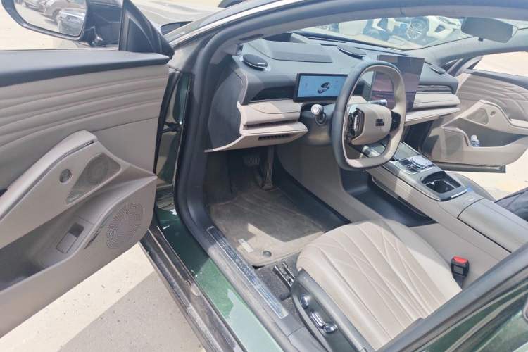 Used Geely Galaxy 8 2025 130km EM-P Starship Edition Driver Seat