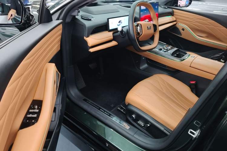 Used Geely Galaxy 8 2025 130km EM-P Starship Edition Driver Seat