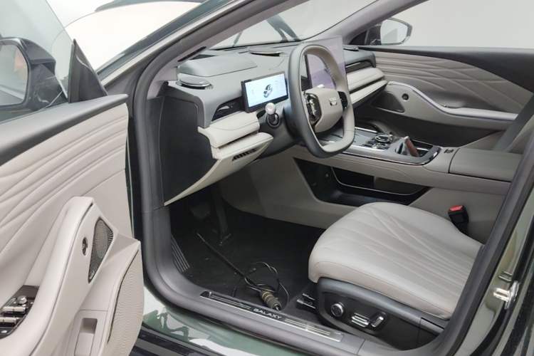 Used Geely Galaxy 8 2025 130km EM-P Starship Edition Driver Seat