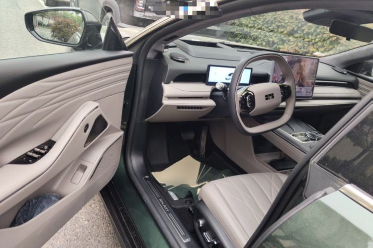 Used Geely Galaxy 8 2025 130km EM-P Starship Edition Driver Seat